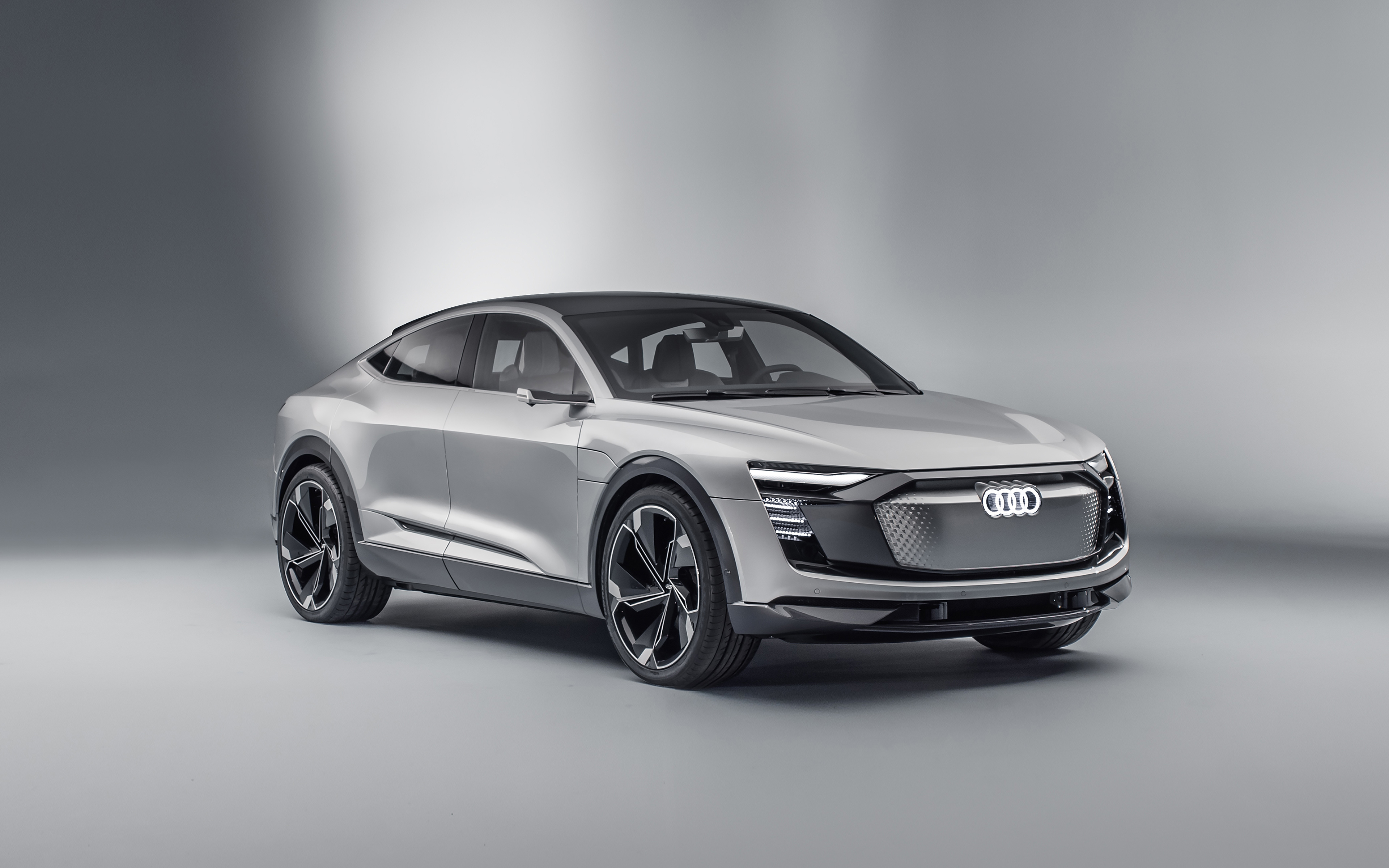 2017 Audi e Tron Sportback Concept Car 4K656295943